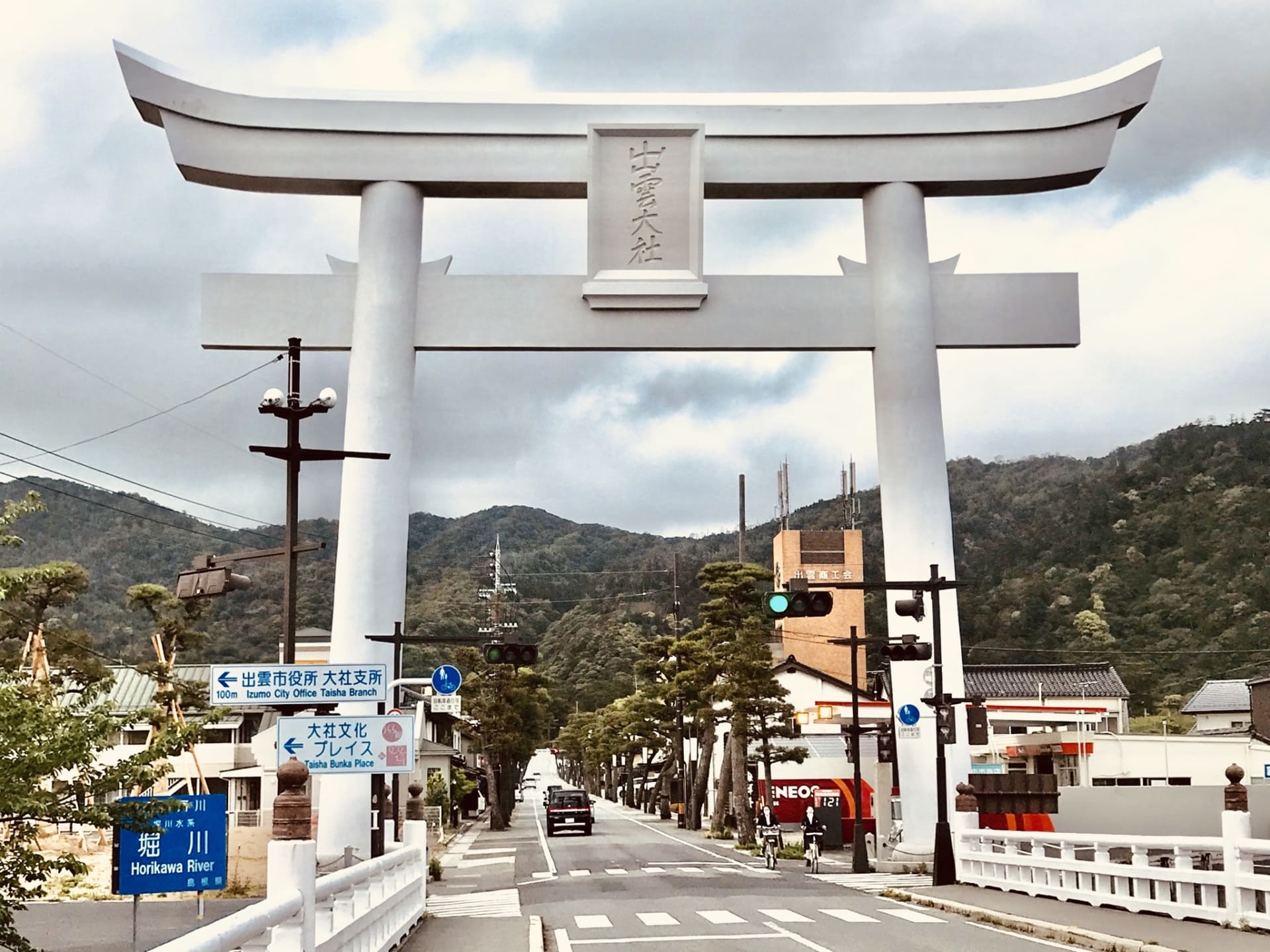 出雲大社 勢溜の大鳥居（島根県出雲市）